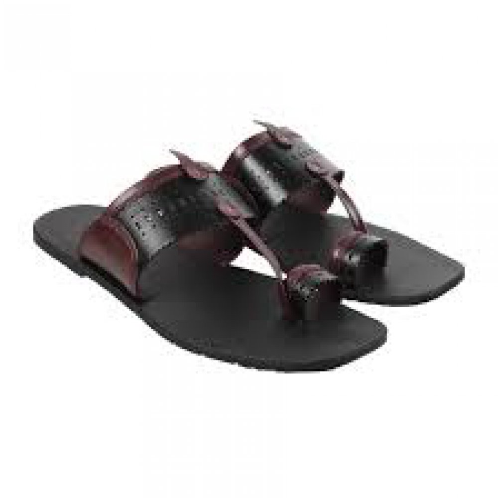Pointed-Toe Kolhapuri Shoes